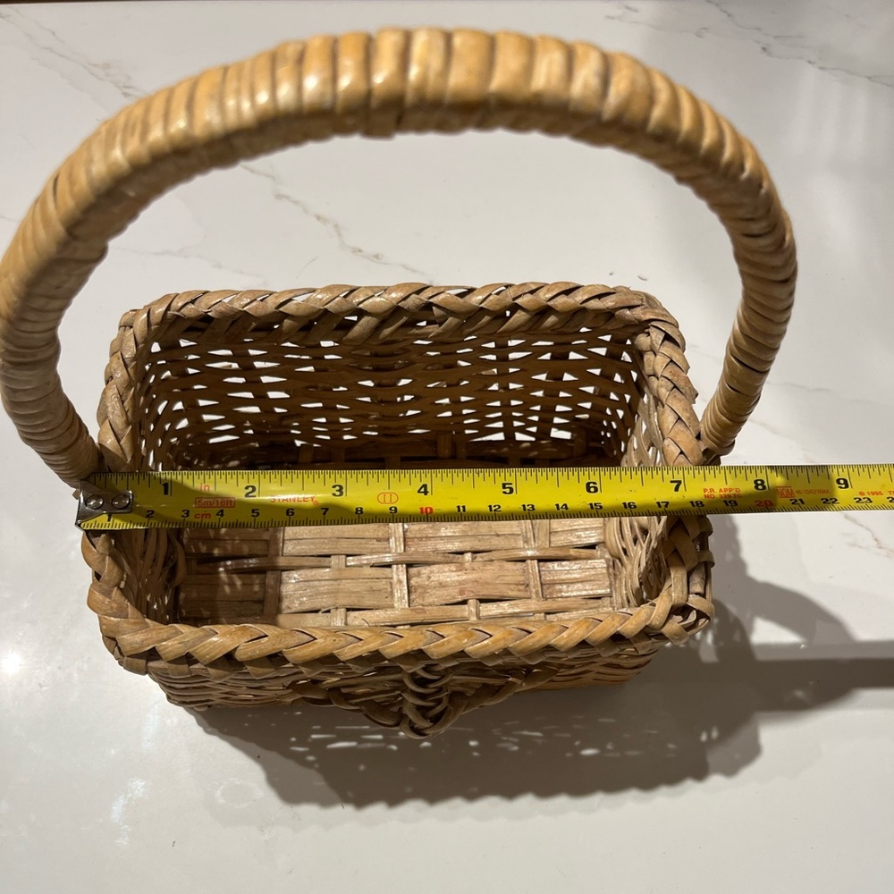 Vintage geometric design basket - Picture 7 of 7